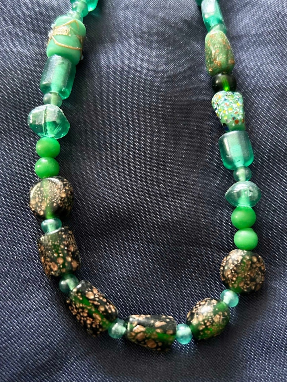 NECKLACE GREEN LAMPWORK AND GLASS BEADS WITH GREEN/COPPER GLASS BEADS, 20 INCHES